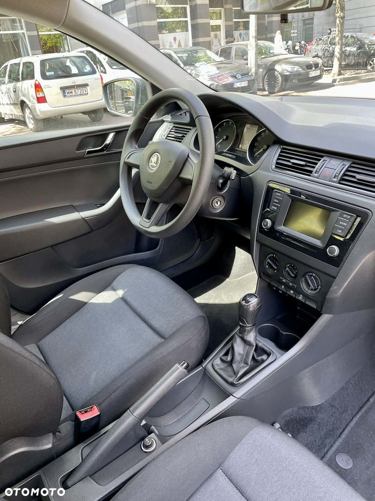Skoda RAPID 1.2 TSI Active - 9