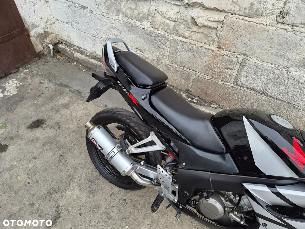 Honda CBR - 9