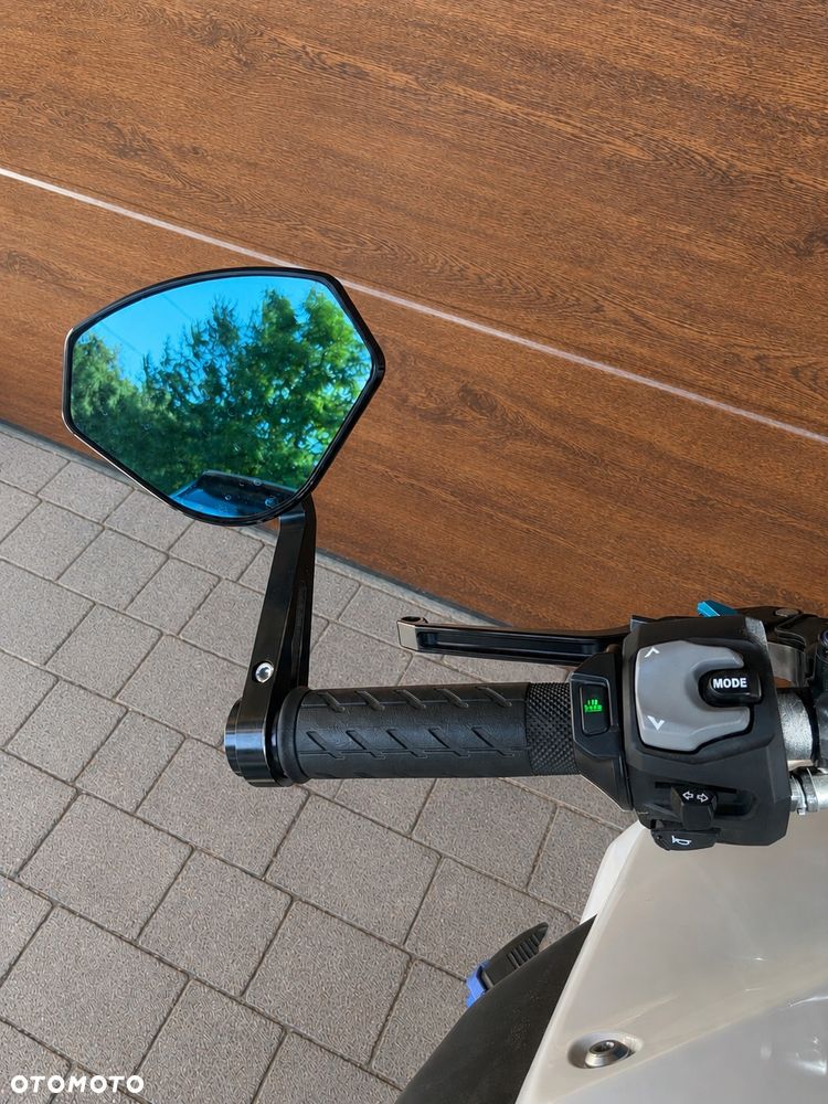 Suzuki GSX - 3