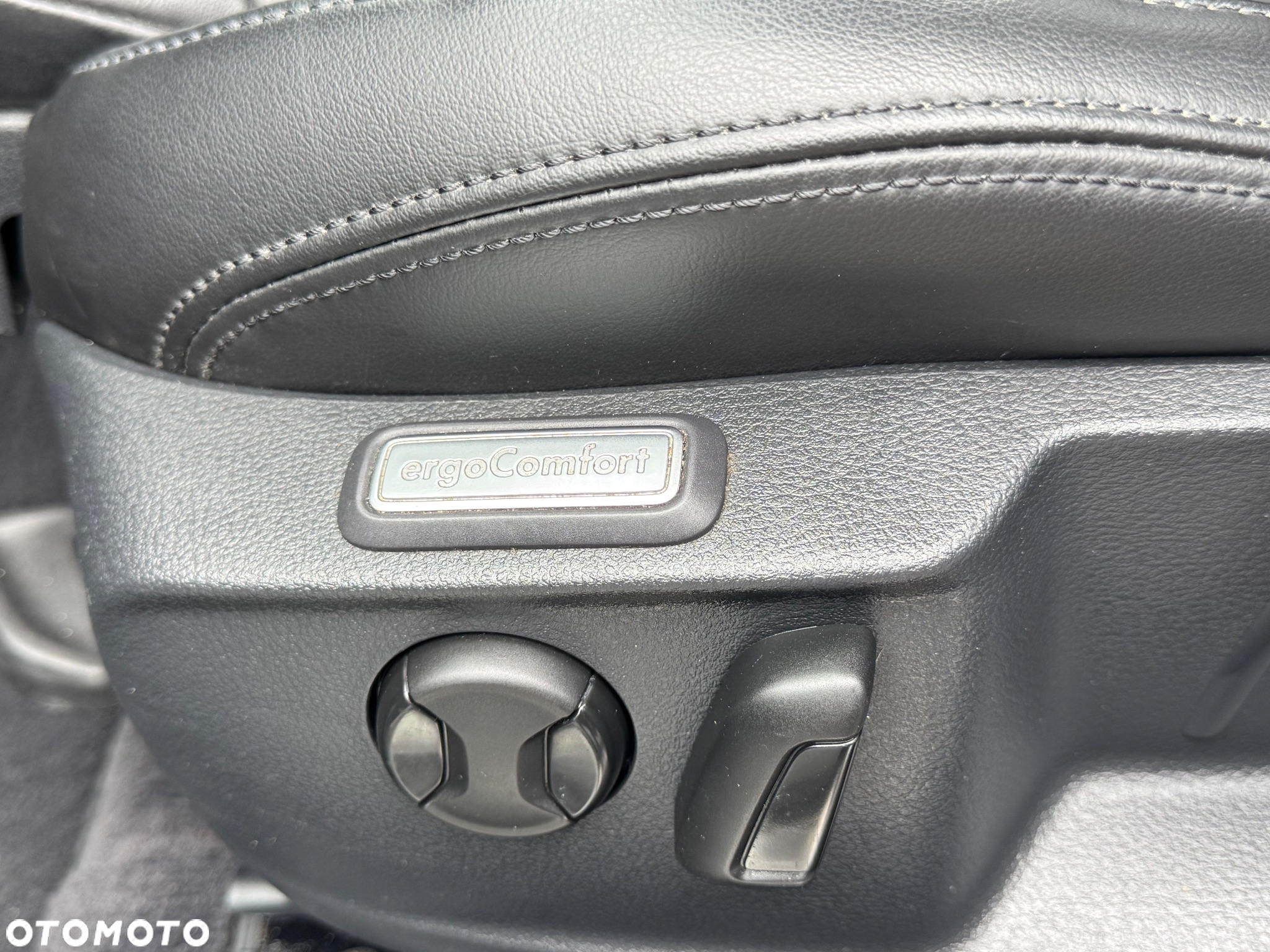 Volkswagen Passat Variant 2.0 TDI SCR Highline - 9