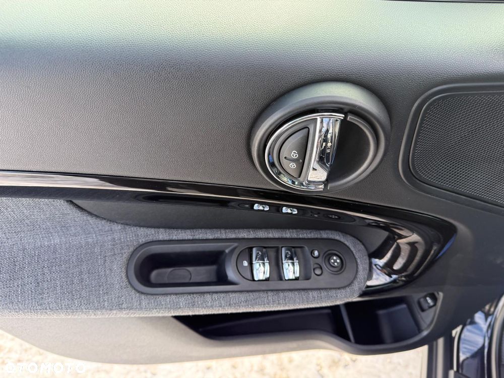 MINI Countryman Cooper Shadow Edition - 19