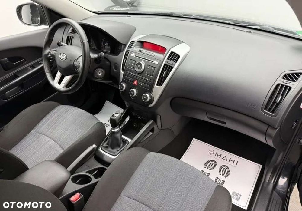 Kia Ceed 1.4 Comfort - 17