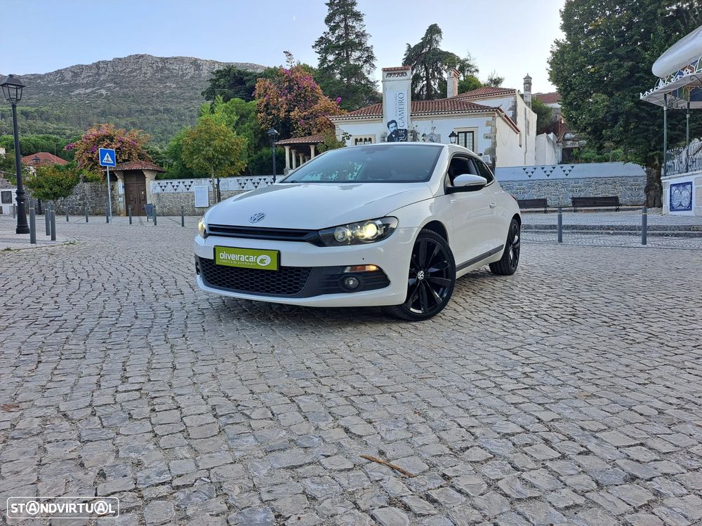 VW Scirocco 2.0 TDI Sport DSG - 11
