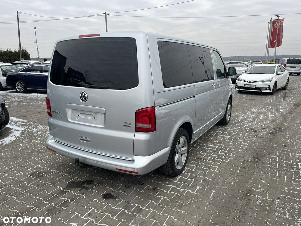 Volkswagen Multivan - 2