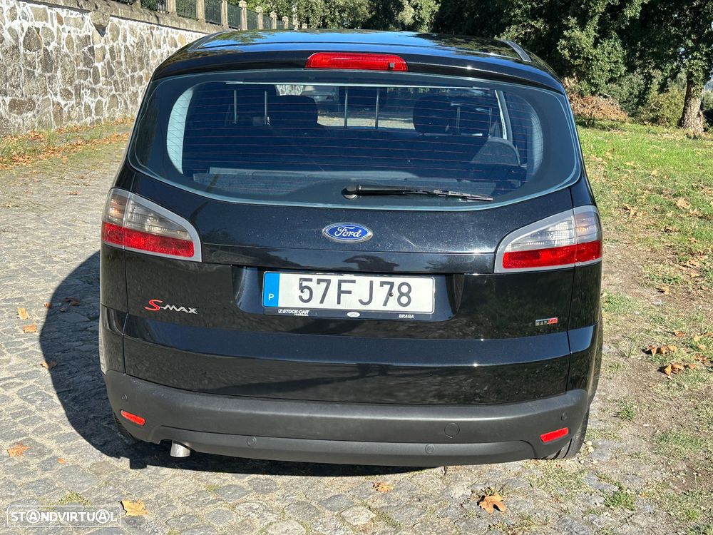 Ford S-Max 2.0 TDCi Titanium 7L - 18