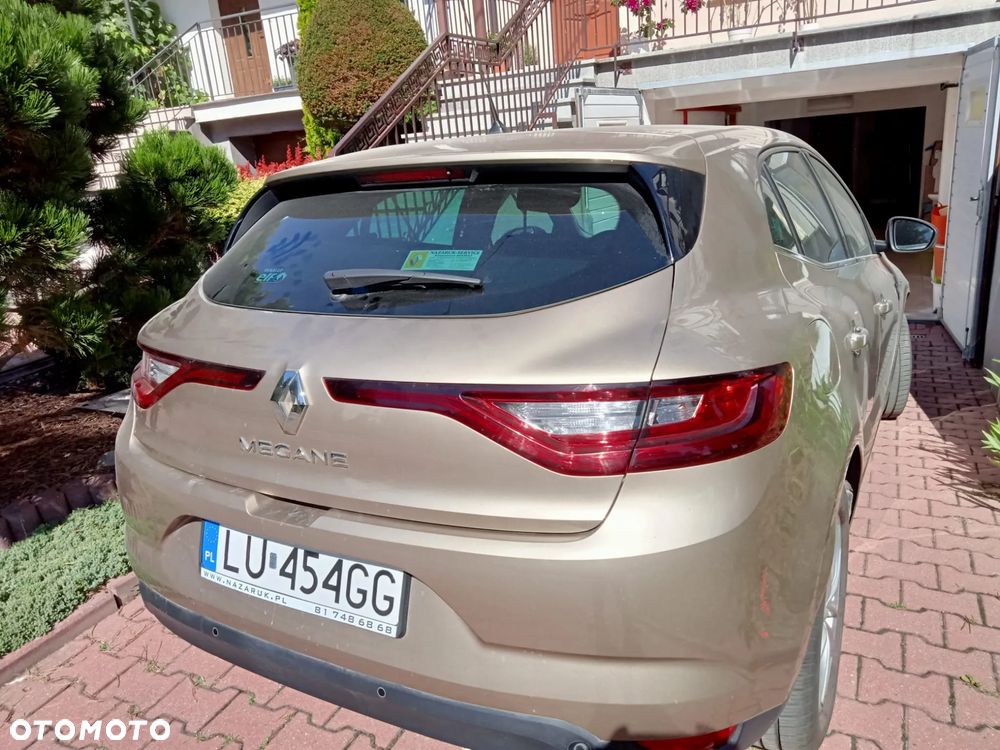 Renault Megane 1.6 SCe Life - 12