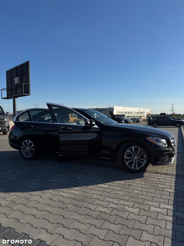 Mercedes-Benz Klasa C 300 7G-TRONIC AMG Line - 12