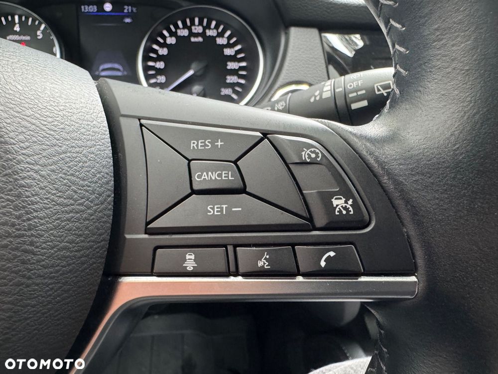 Nissan Qashqai 1.3 DIG-T Tekna - 27