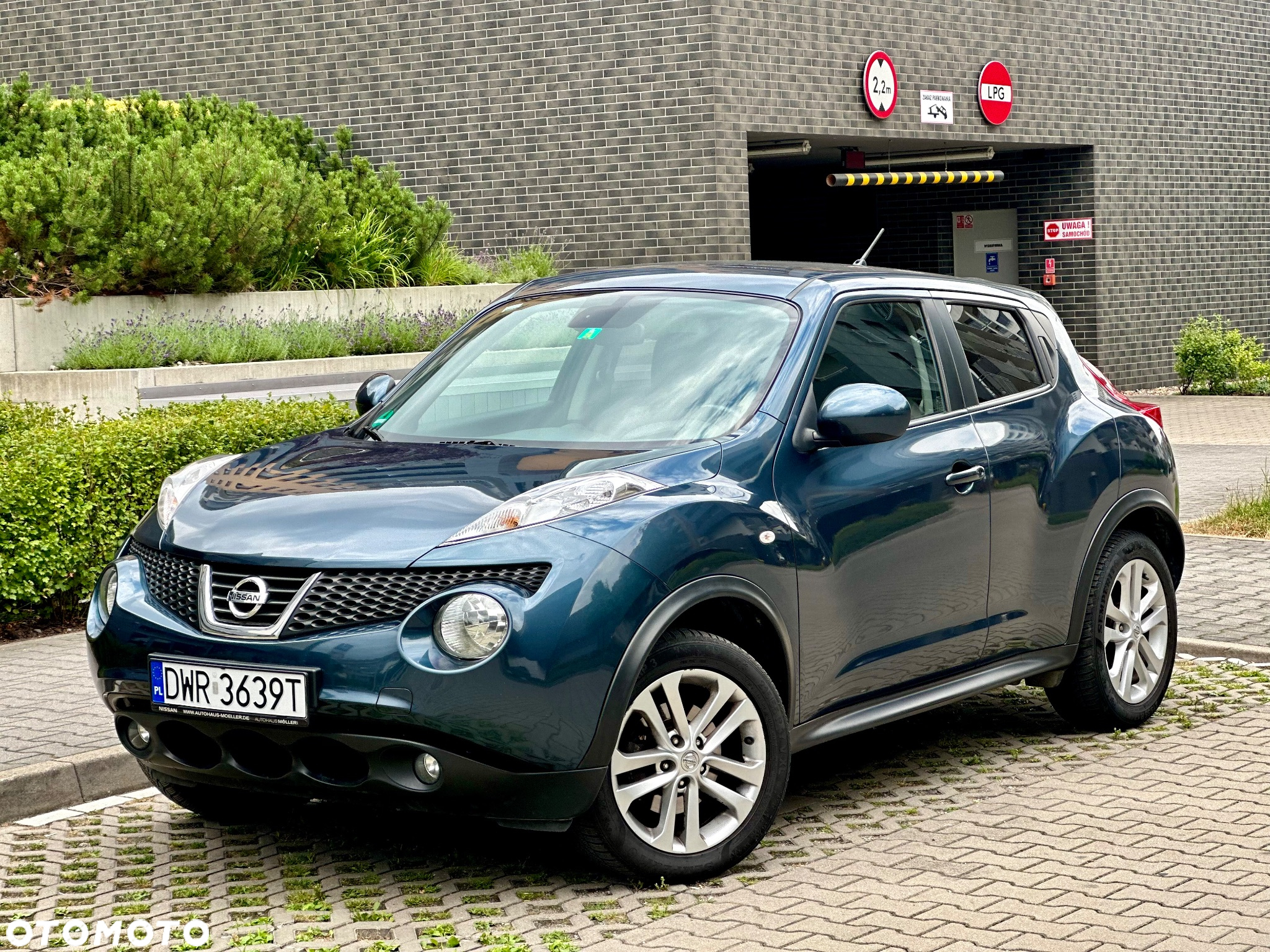 Nissan Juke 1.6 DIG-T ALL-MODE 4x4i CVT Shiro - 2