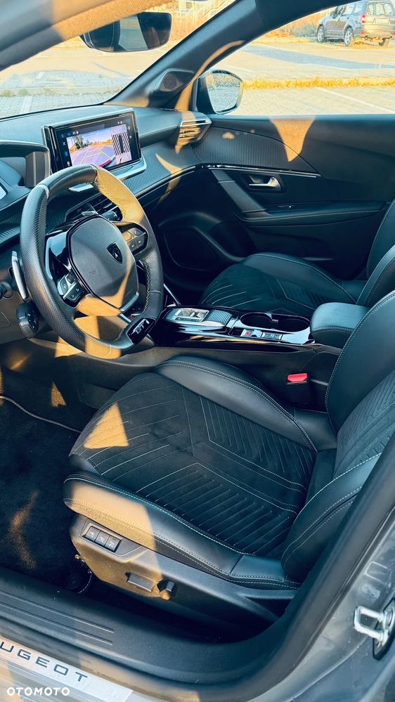 Peugeot 208 1.2 mHEV GT - 16