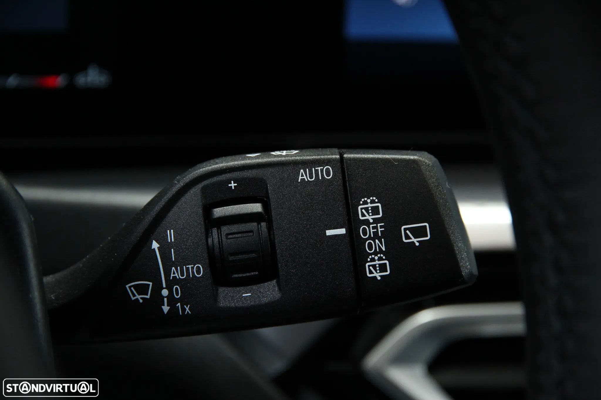 BMW 320 d Touring Pack Desportivo M Auto - 24