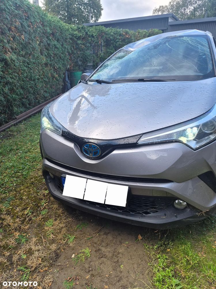Toyota C-Hr 2019 photo 2