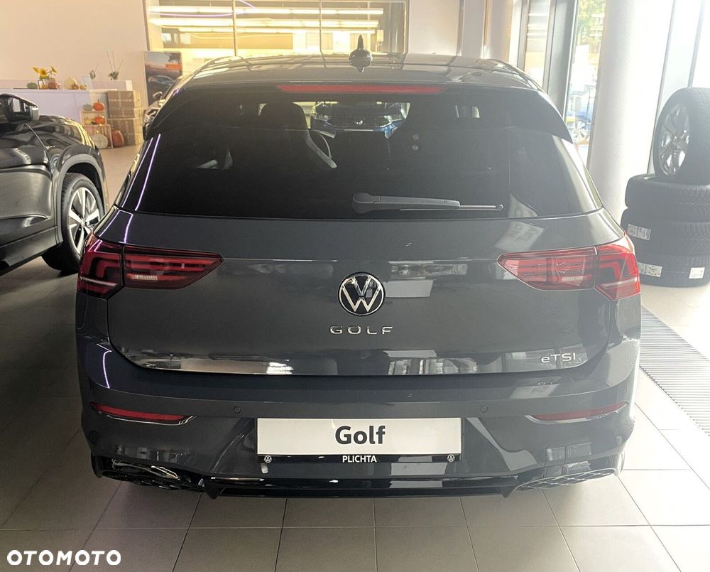 Volkswagen Golf - 5