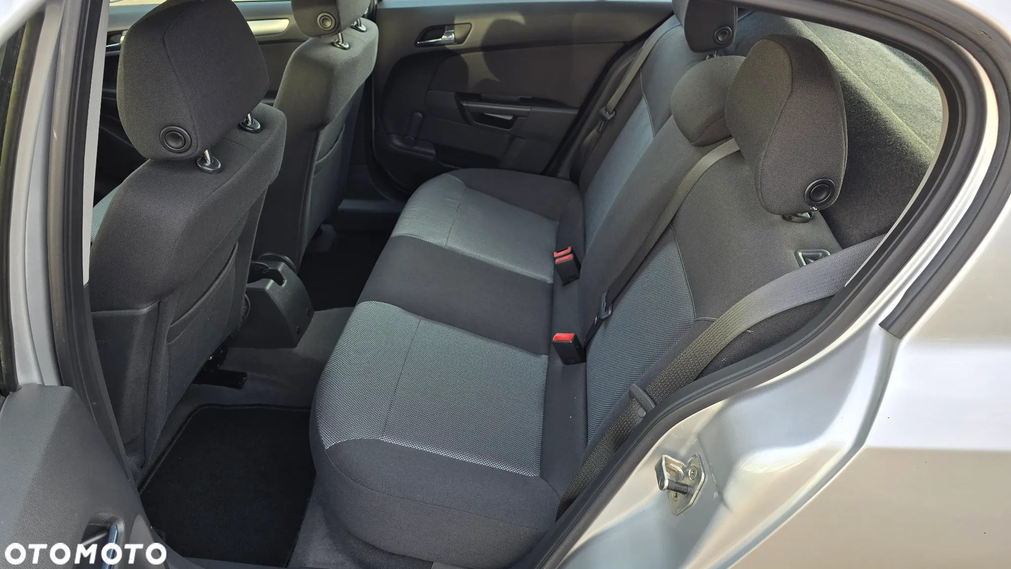 Opel Astra - 26