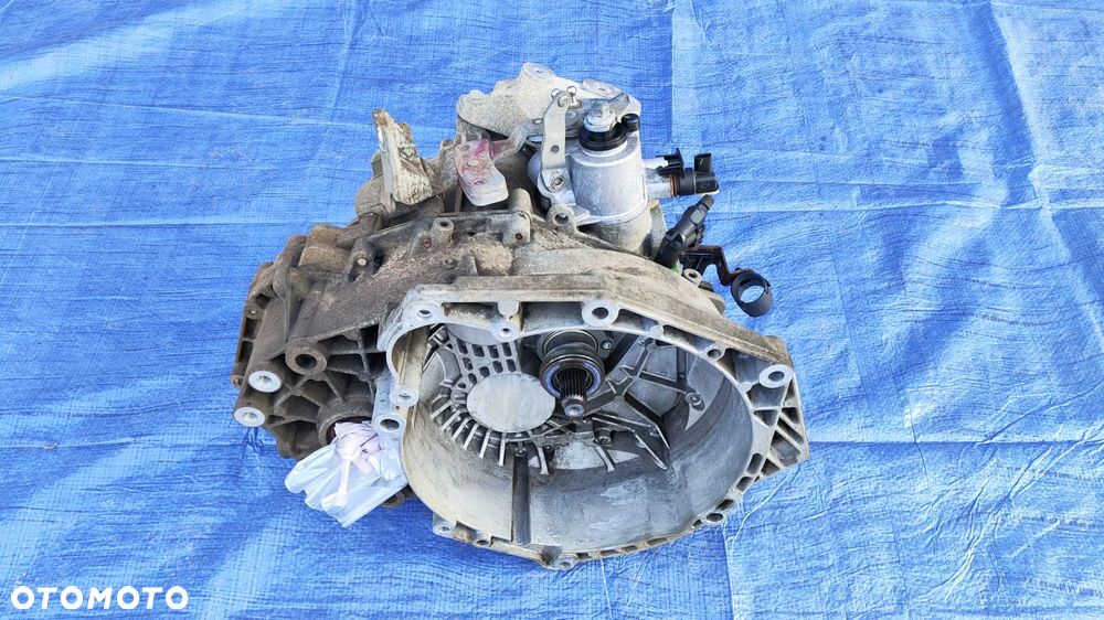SKRZYNIA BIEGÓW MANUALNA 6-B F40 55583502 OPEL INSIGNIA A ZAFIRA C 2.0 CDTI - 1