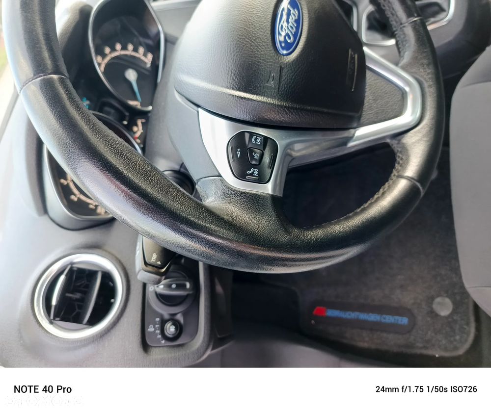 Ford Fiesta 1.0 EcoBoost Champions Edition - 17