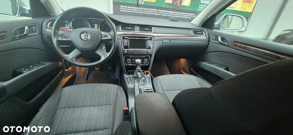 Skoda Superb 2.0 TDI Elegance - 14