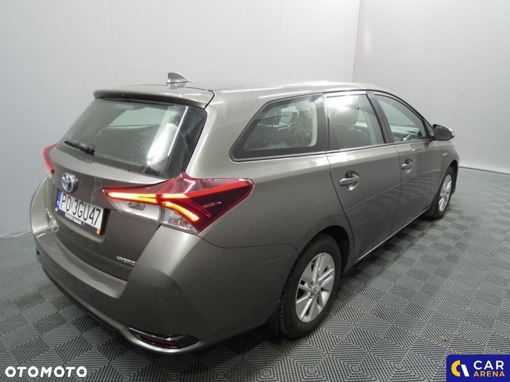 Toyota Auris - 5