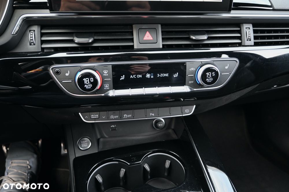 Audi A4 Avant 40 TFSI S tronic S line - 30
