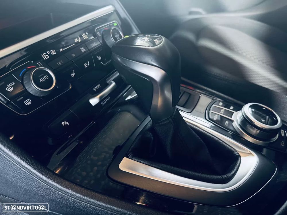 BMW 218 Gran Tourer d Aut. Luxury Line - 34