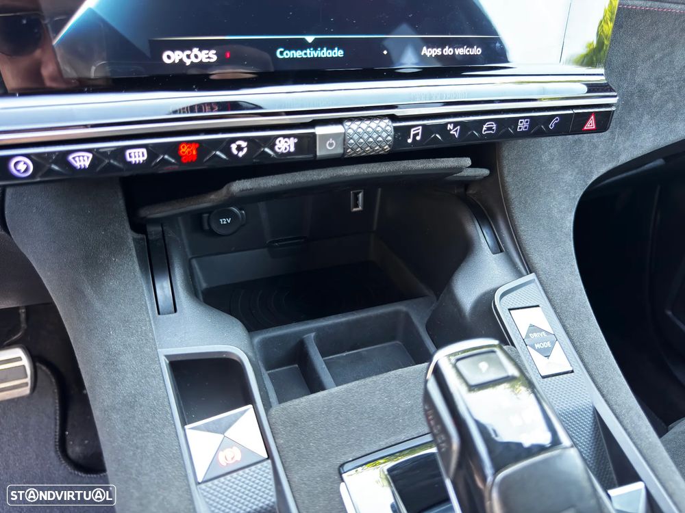 DS DS7 Crossback E-Tense Performance Line EAT8 - 37