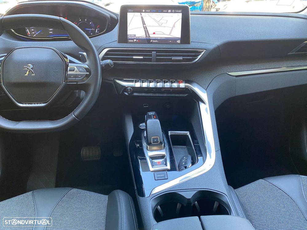 Peugeot 3008 1.5 BlueHDi Allure EAT8 - 18