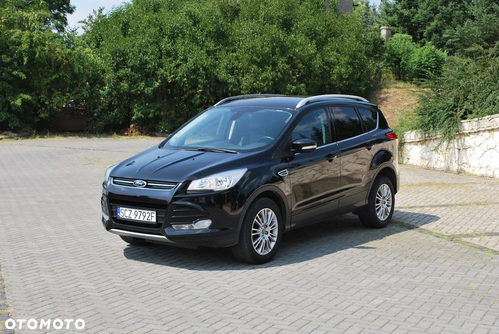 Ford Kuga 2.0 TDCi 2x4 Titanium - 3
