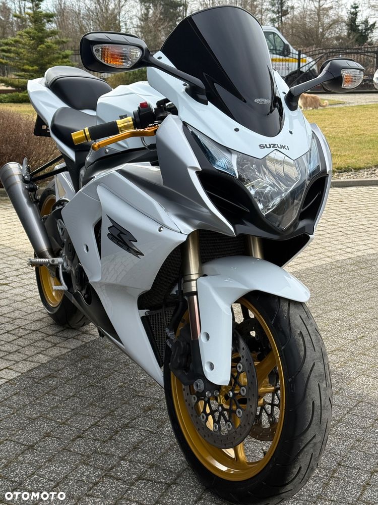 Suzuki GSX-R - 19