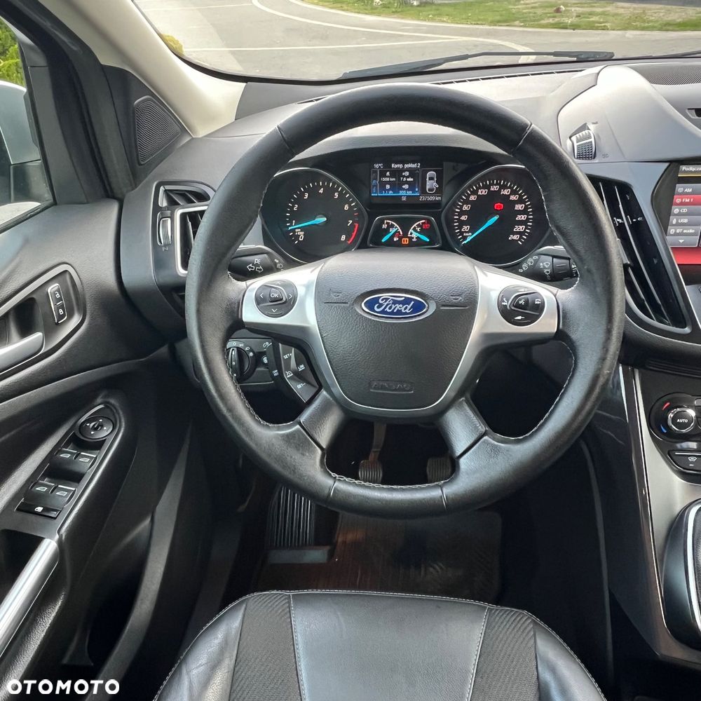 Ford Kuga 1.5 EcoBoost 2x4 Titanium - 31