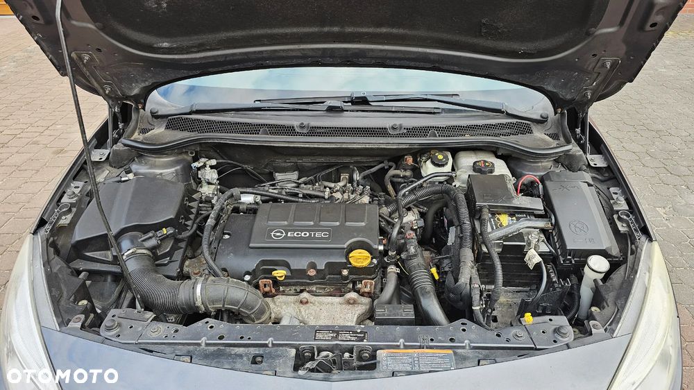 Opel Astra 1.4 Turbo Sport - 15