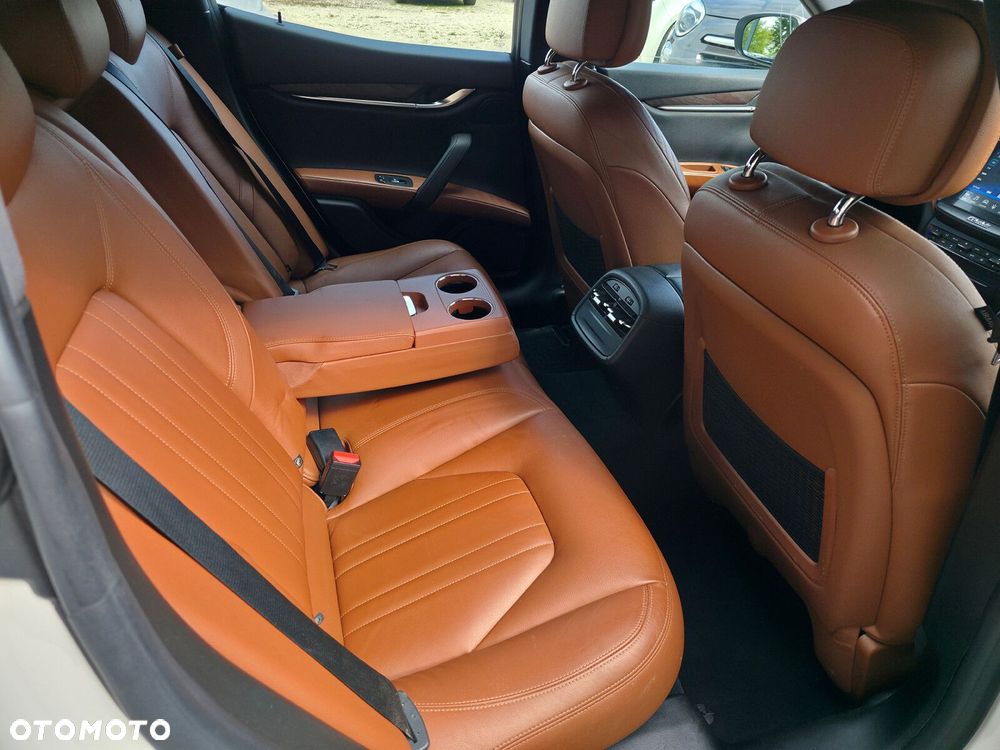 Maserati Ghibli - 13