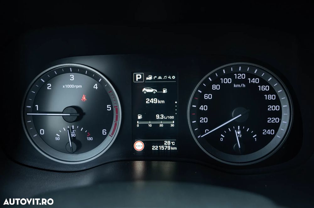 Hyundai Tucson blue 1.7 CRDi 2WD DCT Premium - 26