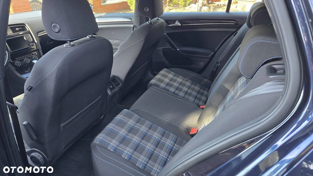 Volkswagen Golf 1.4 GTE Plug-In-Hybrid DSG - 19