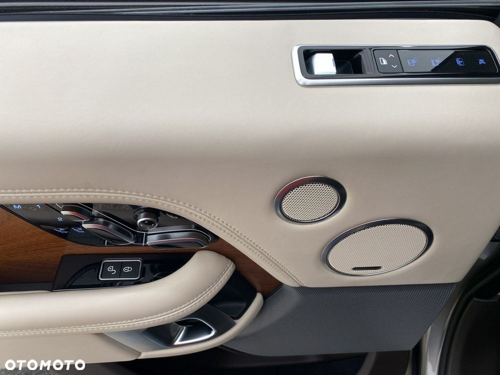 Land Rover Range Rover - 15