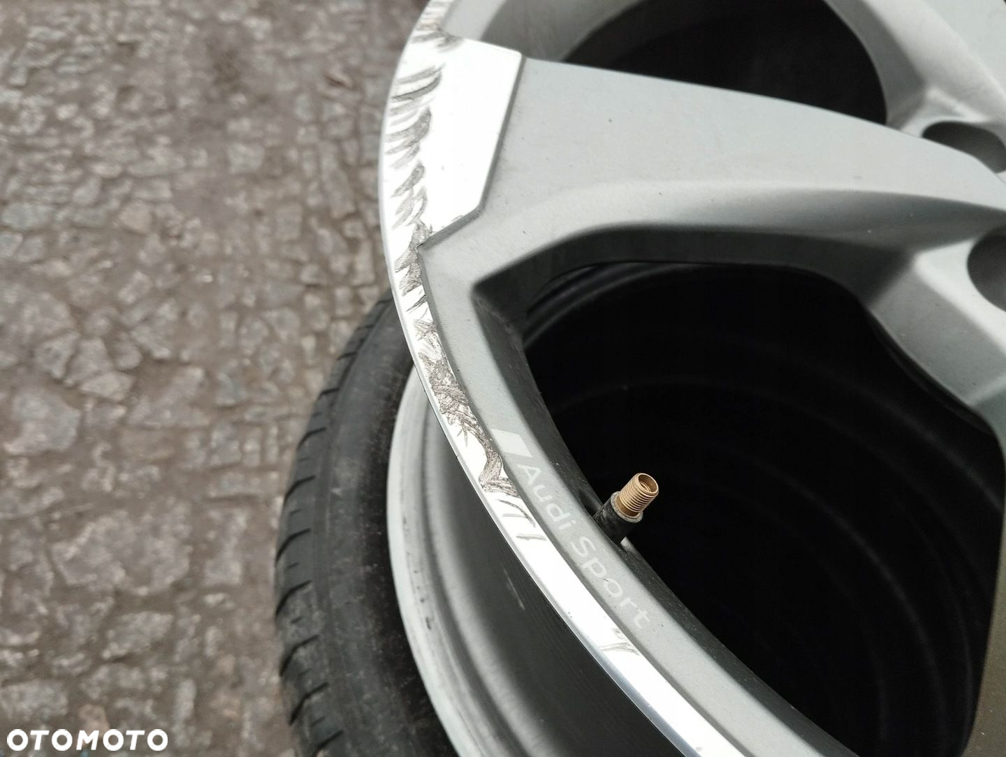 Felga Alu Audi 5x112 8 x 19 et 49 8V A3 S3 8V0601025 1szt. - 2