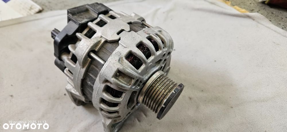 Alternator Renault Clio IV Captur 0,9 TCE 90A 231006007R - 2