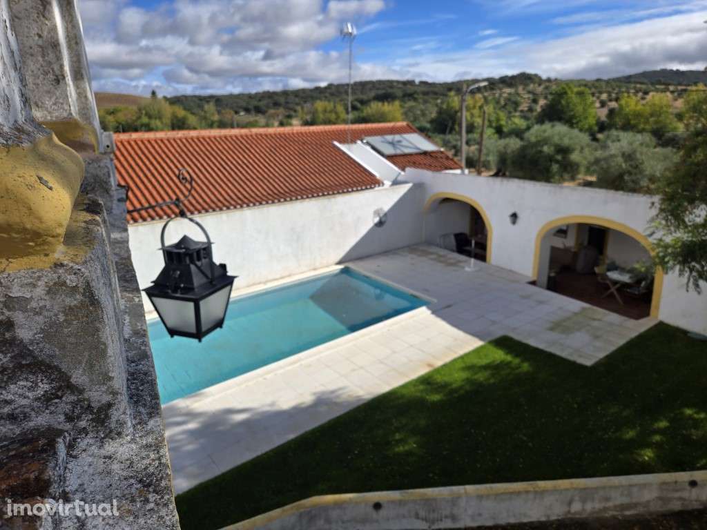 Quinta T5 com vista deslumbrante, a poucos minutos do centro de Elvas - Grande imagem: 2/60