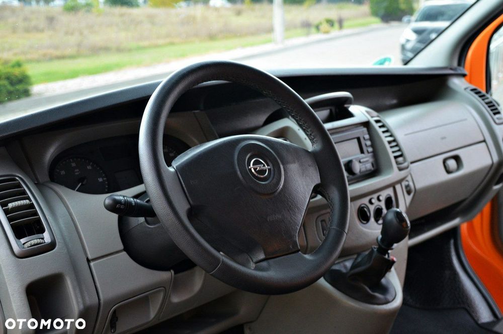 Opel Vivaro - 23