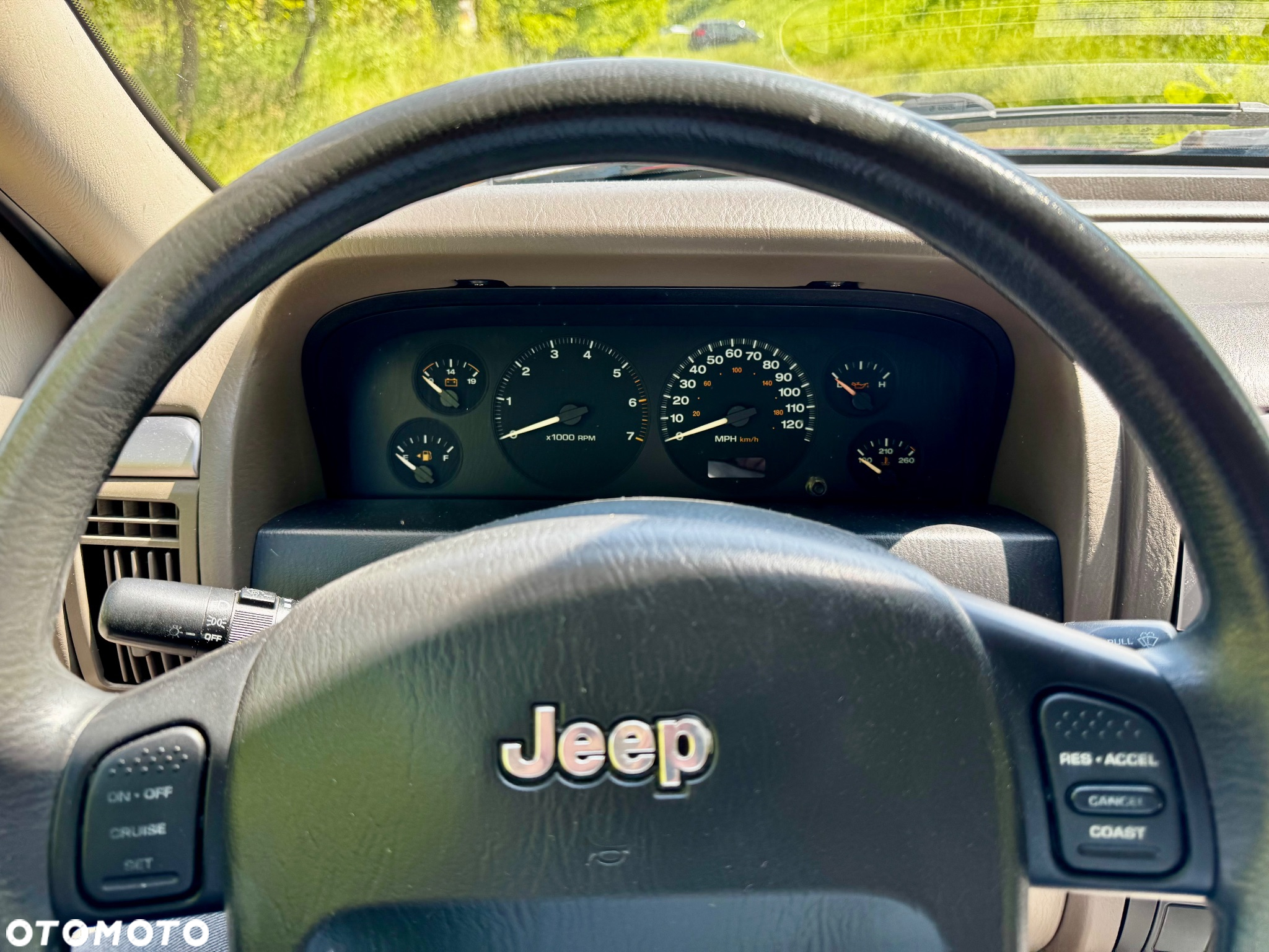 Jeep Grand Cherokee 4.0 Laredo - 22
