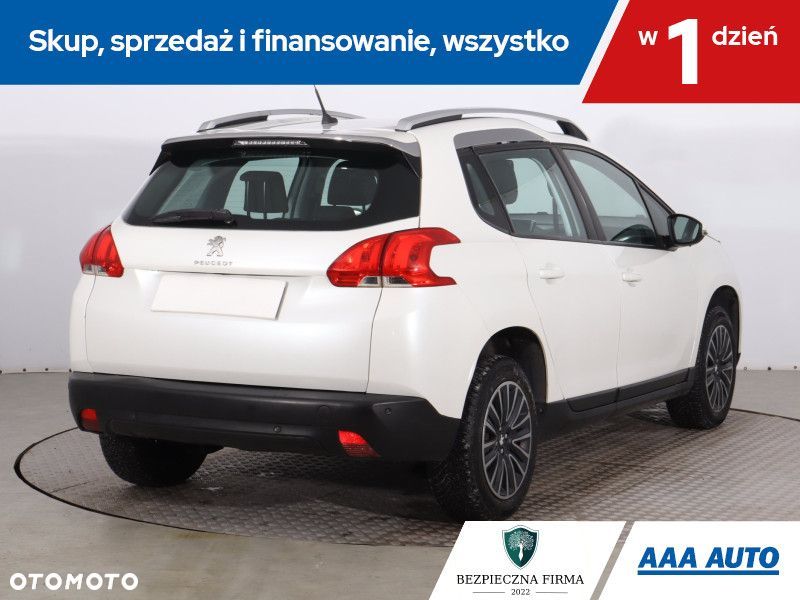 Peugeot 2008 - 6