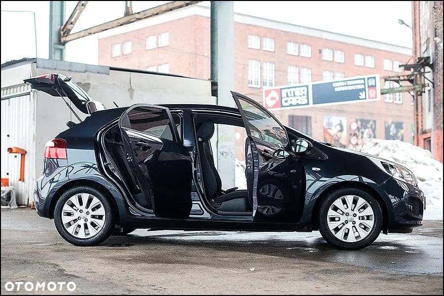 Kia Rio 1.2 Dream Team Edition - 12