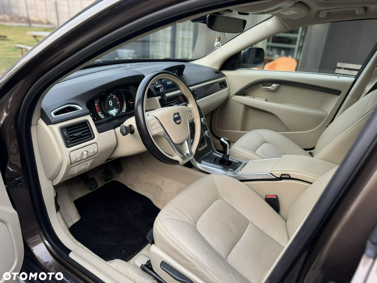Volvo XC 70 - 14