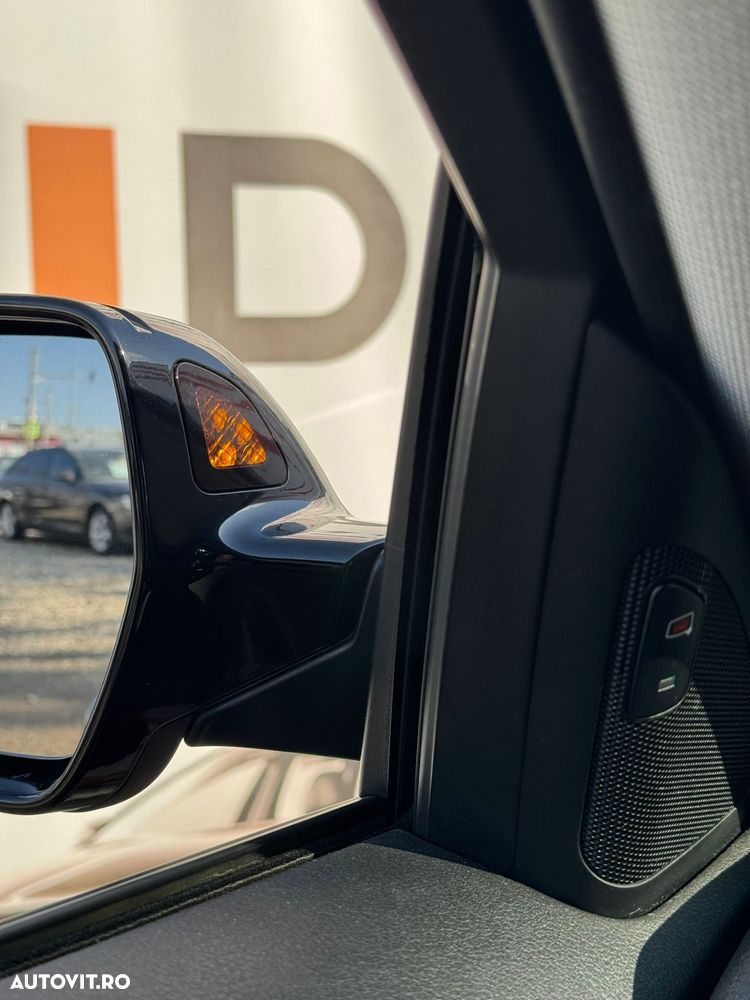 Audi A4 2.0 TDI DPF multitronic Attraction - 35