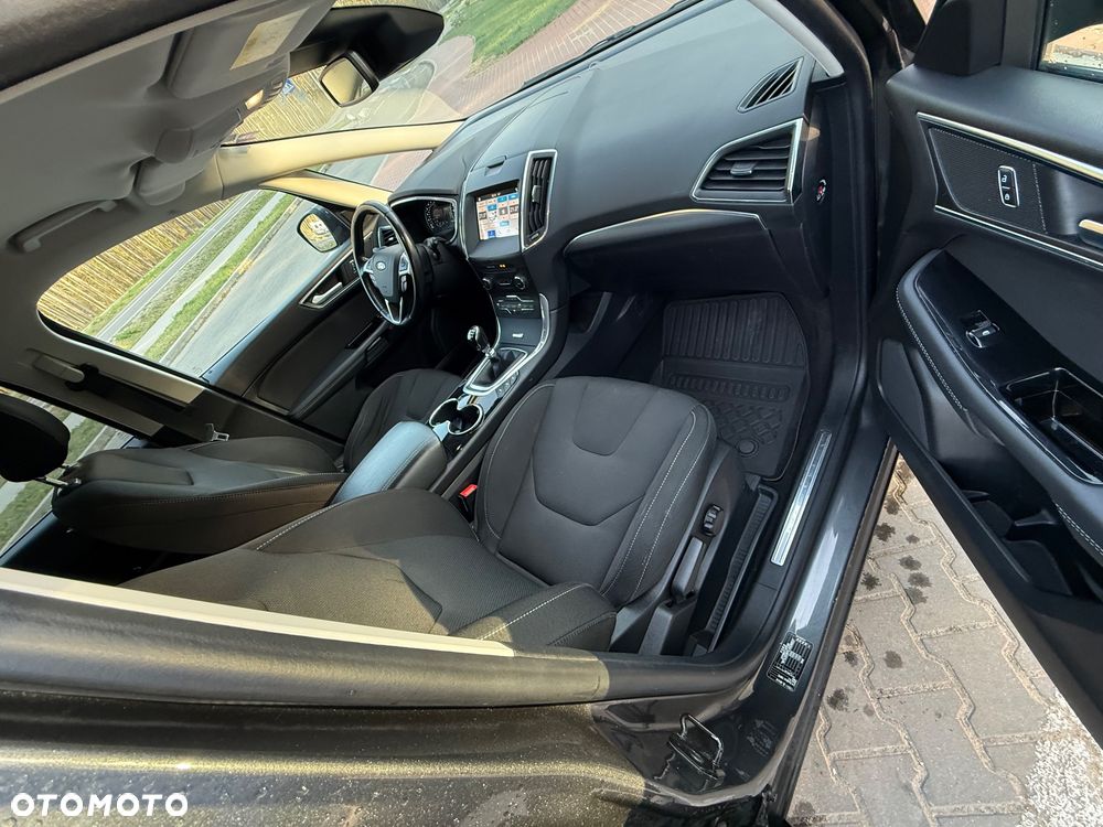 Ford S-Max 2.0 EcoBlue Titanium - 19