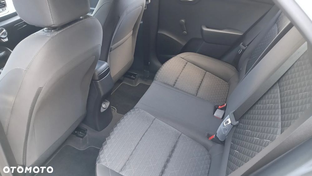 Kia Rio 1.2 Edition 7 - 17