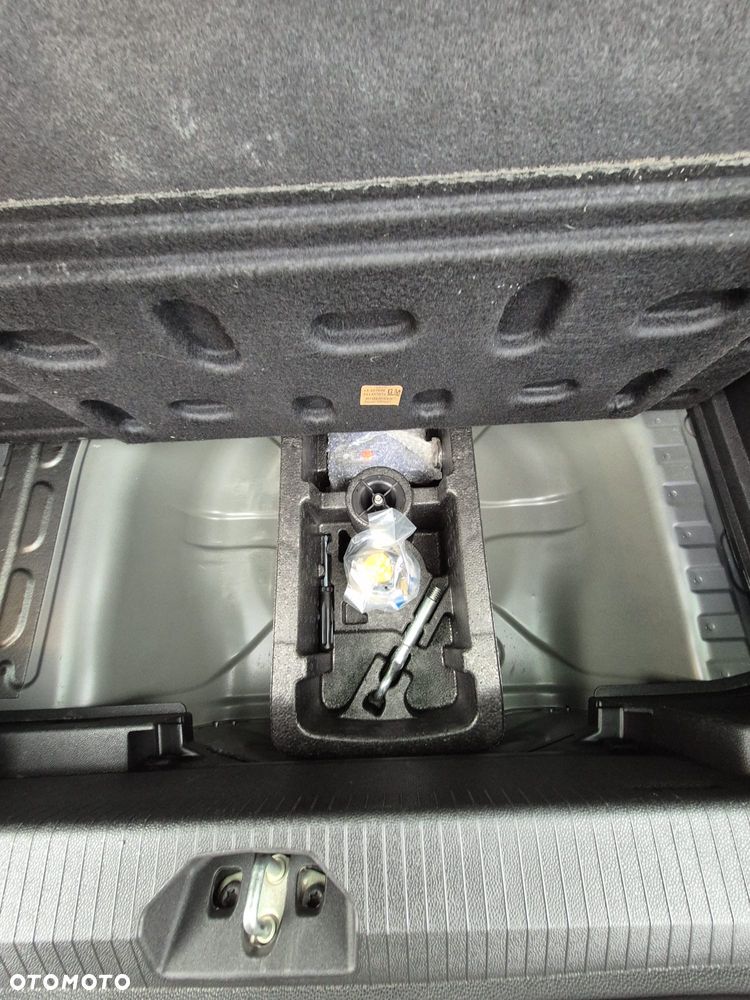 Opel Corsa 1.4 Enjoy - 18