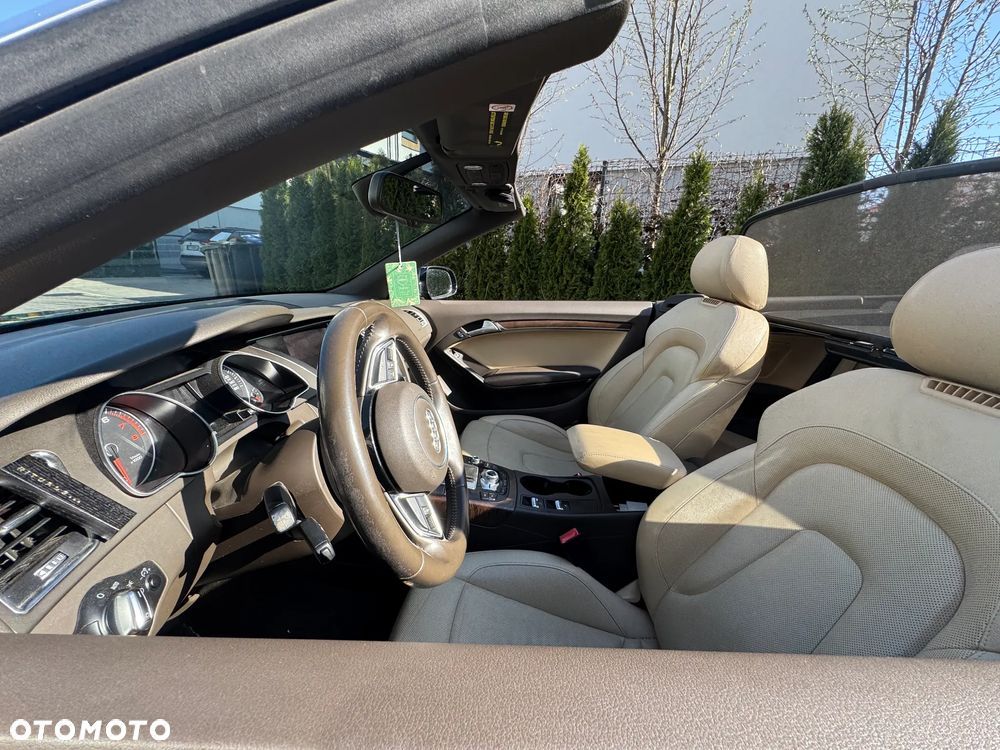 Audi A5 Cabrio 2.0 TFSI quattro S tronic - 13