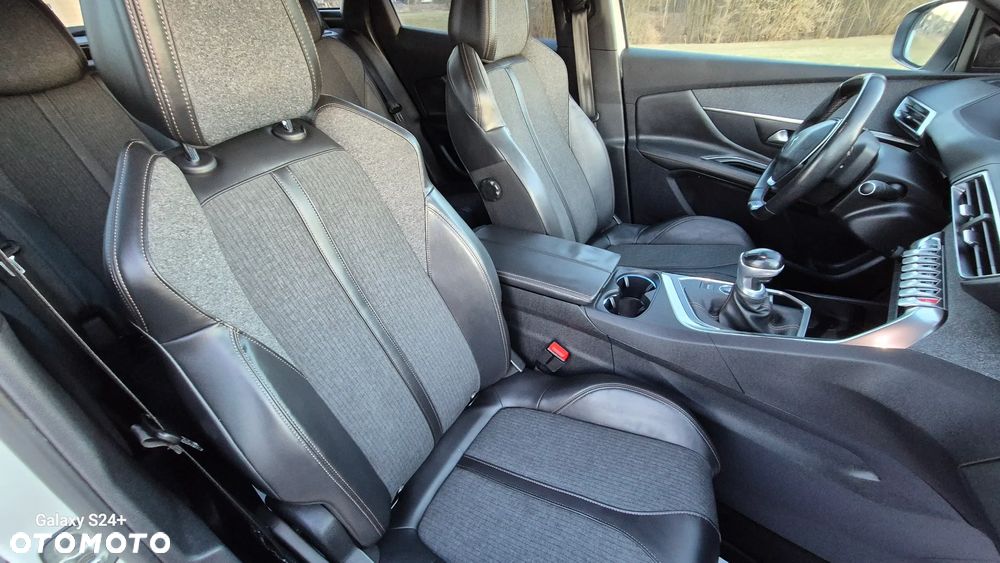 Peugeot 3008 2.0 HDi Premium - 12