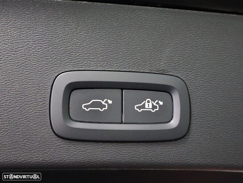 Volvo XC 40 1.5 T4 PHEV Core - 20