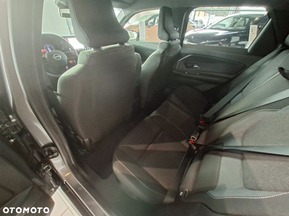 Nissan Micra - 10